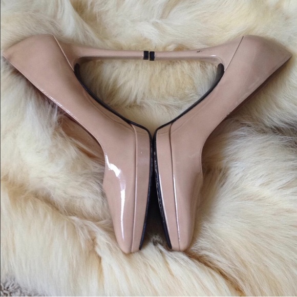 Stuart Weitzman nude patent heels 9.5 - Picture 3 of 4